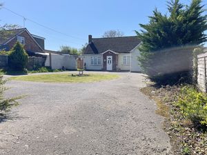 Point Clear Road- click for photo gallery